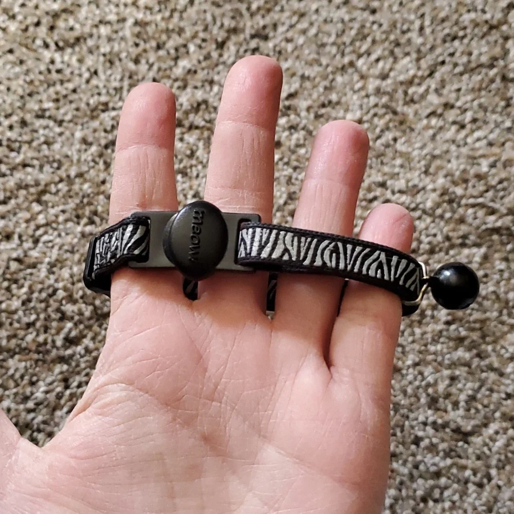 New cat collar